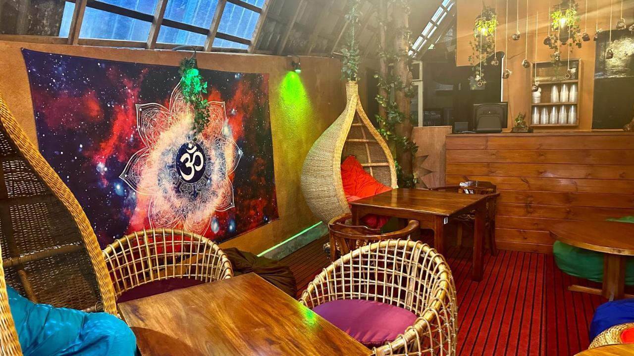 A Lounge Hostel And Cafe Ella Exterior photo